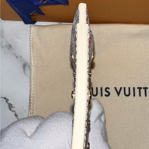 NEW!! Louis Vuitton Damier Azur Studded Card Holder - Picture 4 of 10